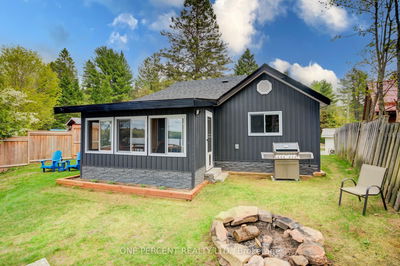 1105 Lakeshore Rd, Highlands East - Glamorgan