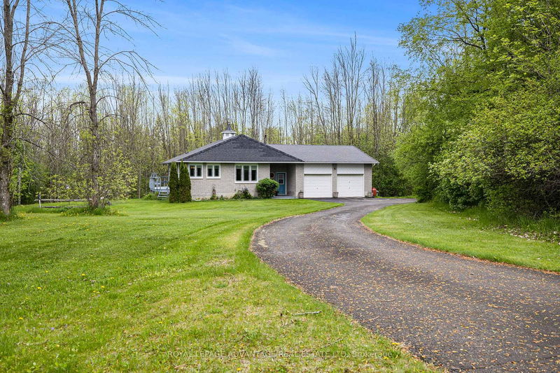 198 Somerville Dr, Perth - Bathurst/Burgess & Sherbrooke (Bathurst) Twp image-0-0