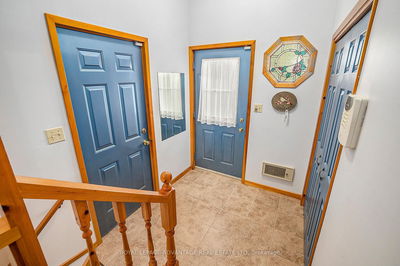 198 Somerville Dr, Perth - Bathurst/Burgess & Sherbrooke (Bathurst) Twp image-0-3