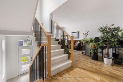 109 Superior Dr, Loyalist - Amherstview image-0-2