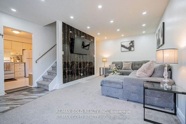 4 - 445 Pioneer Drive