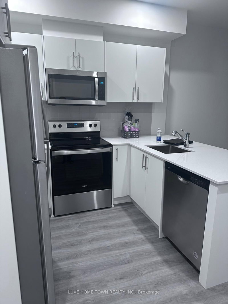 210 - 1000 Lackner Pl, Kitchener, N2A 0L9 | Image 2