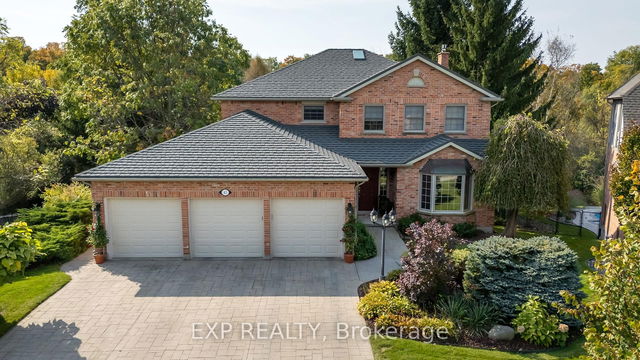 43 Glenridge Crescent