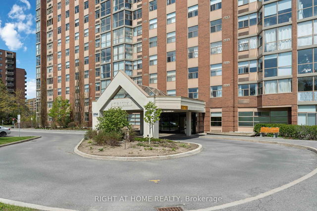 502 - 2760 CAROUSEL Crescent