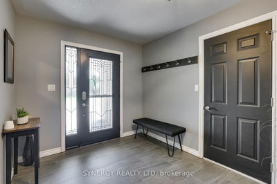 168 Southfield Dr, Strathroy-Caradoc - SW image-0-4