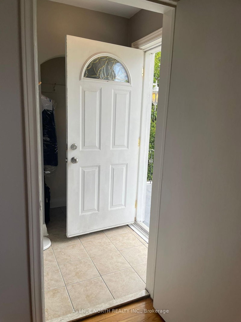 1210 Erie Ave, Ottawa, K1V 6G6 | Image 2