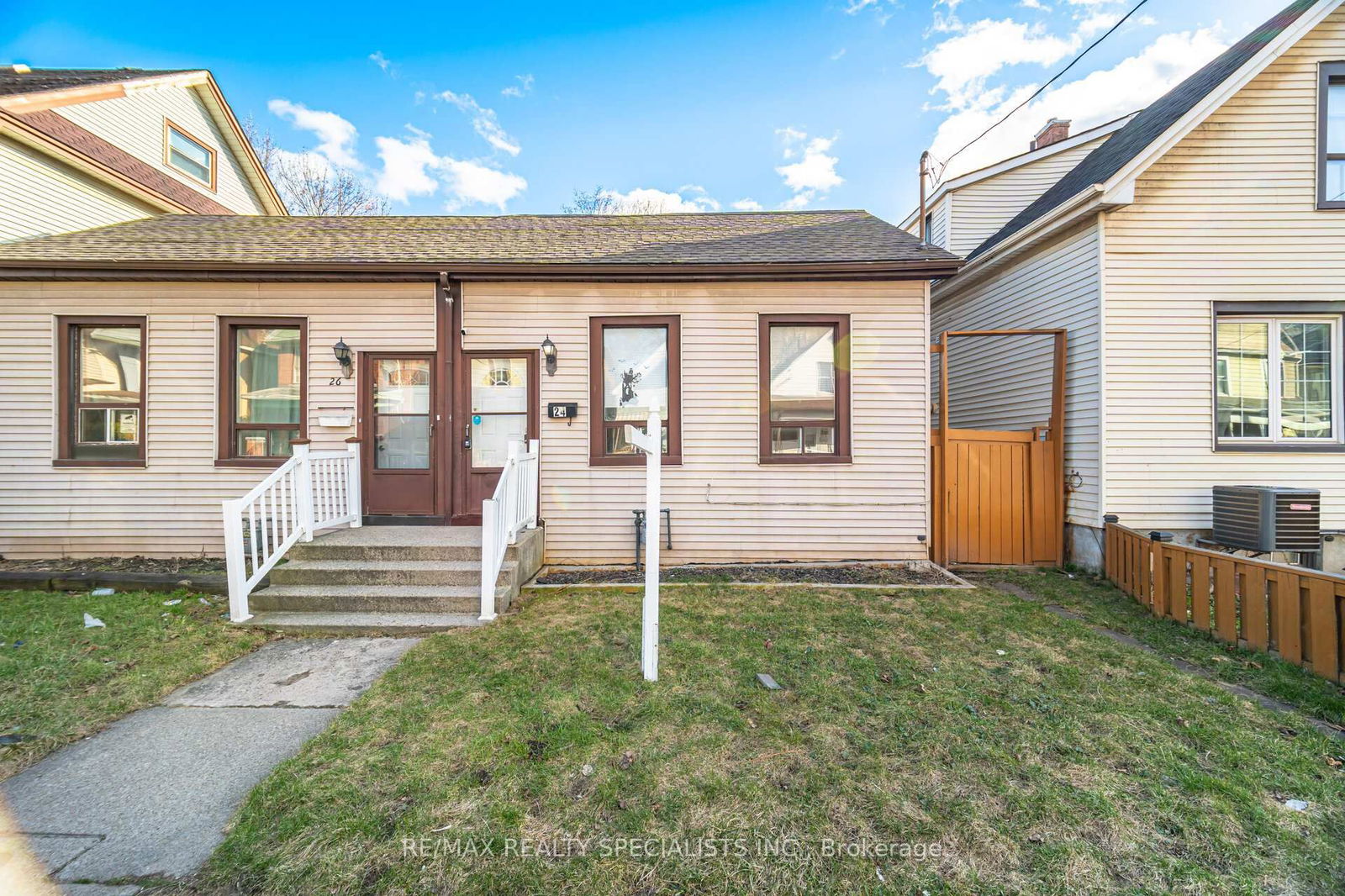 Semi-Detached House for sale at 24 Harvey Street, Hamilton, Gibson, L8L 2L8 - MLS: X12156117