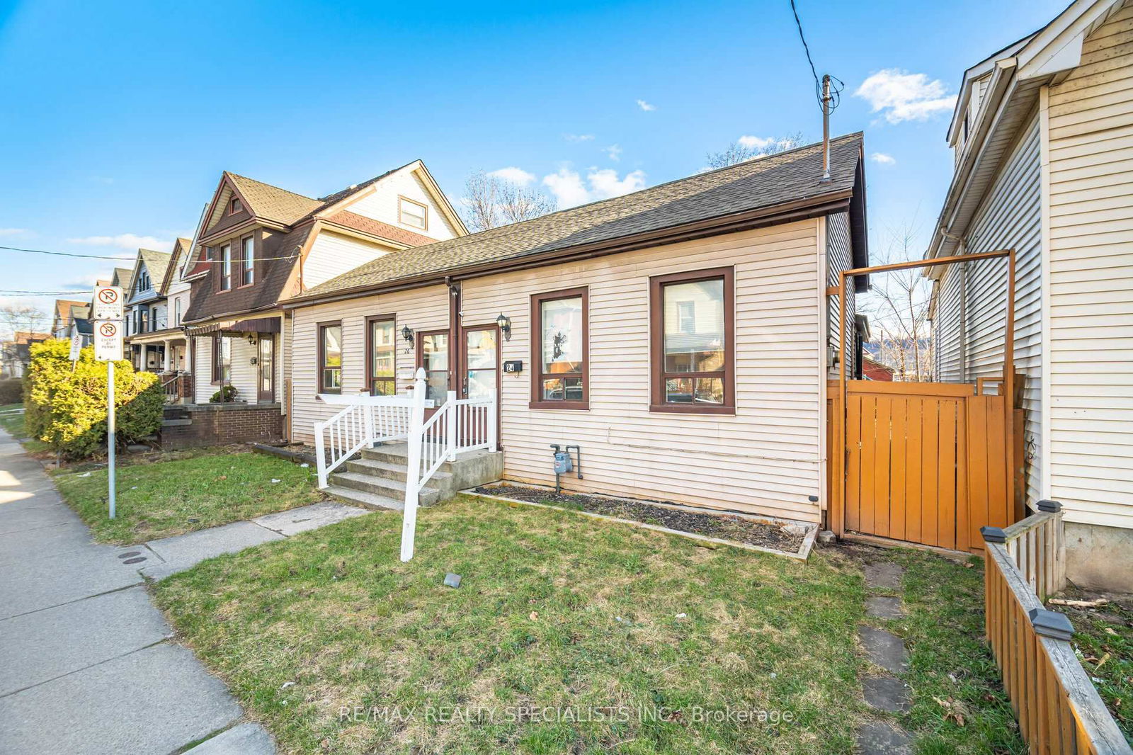 Semi-Detached House for sale at 24 Harvey Street, Hamilton, Gibson, L8L 2L8 - MLS: X12156117