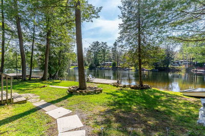 1954 South Beaver Lake Lane, Minden Hills - Lutterworth image-0-1