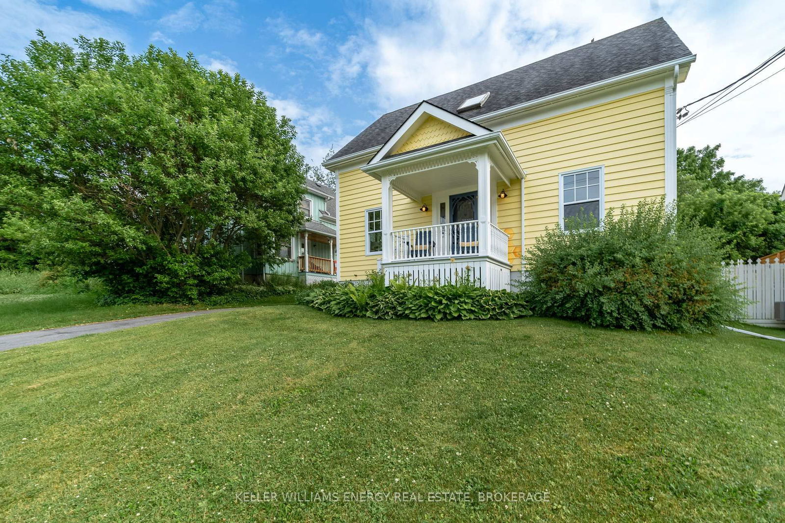 Listing photo 1