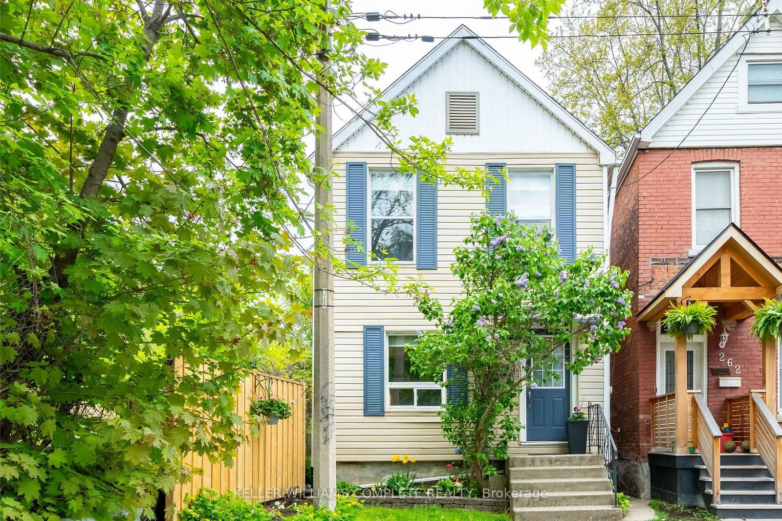 Detached House for sale at 264 Holton Avenue, Hamilton, St. Clair, L8M 2L9 - MLS: X12156213