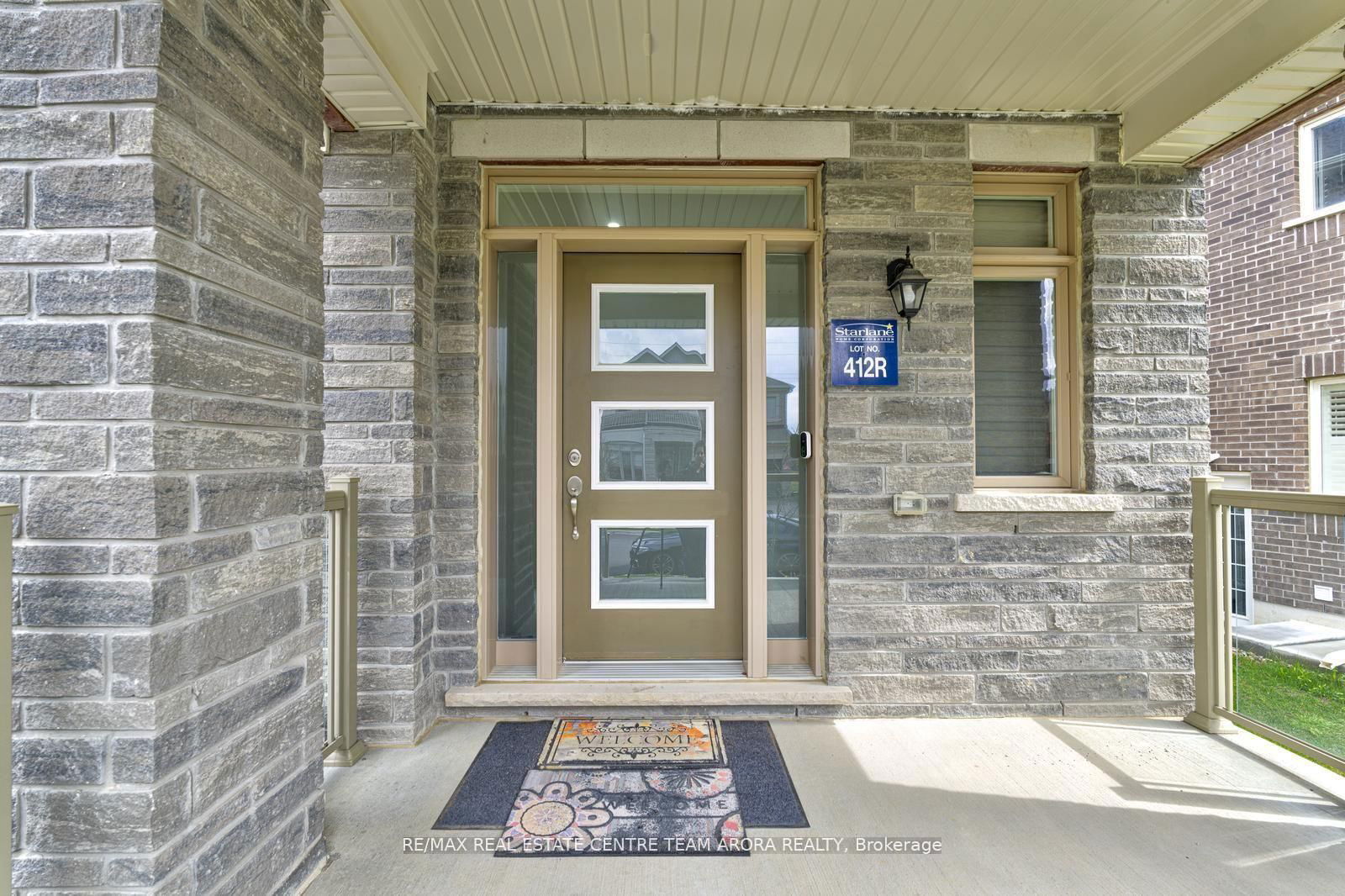 Semi-Detached House for sale at 11 Trailbank Gdns, Hamilton, Waterdown, L8B 1Z3 - MLS: X12156237