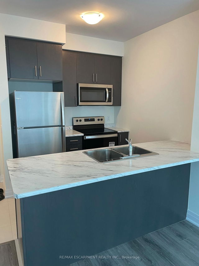334 - 16 Concord Place