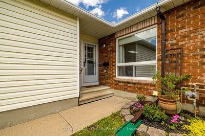803 Eighth St, Renfrew - Renfrew image-0-1