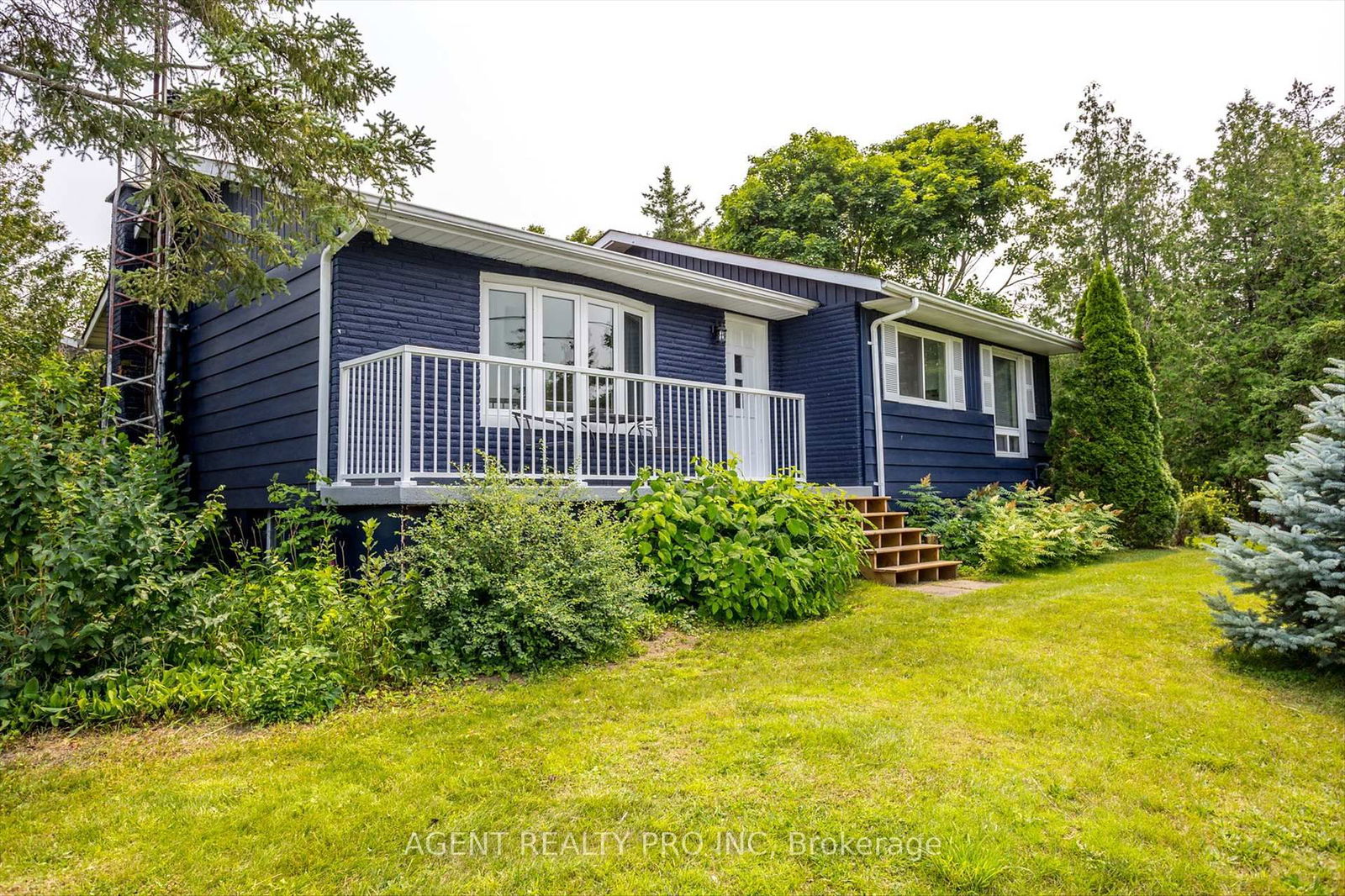 Property at 21 Oriole