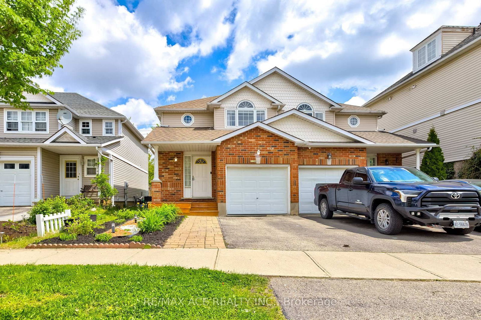 Semi-Detached House for sale at 632A Basswood Street, Waterloo, N2V 2K8 - MLS: X12156558