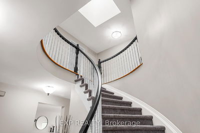 1822 Thornecrest St, Orleans - Chapel Hill image-0-3