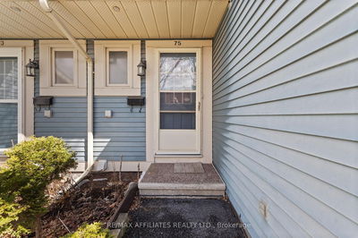 75 Saxton Private, Ottawa - Redwood Park image-0-2