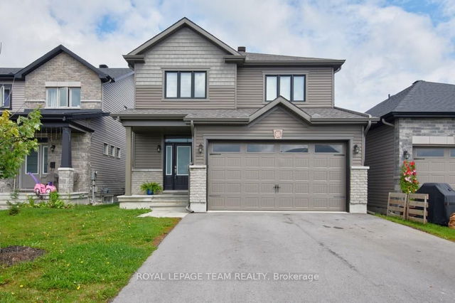 695 PARADE Drive