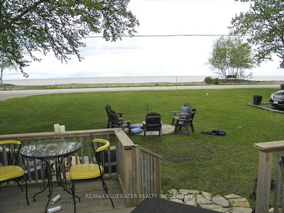9774 Lake Rd, Lambton Shores - Kettle Point image-0-1
