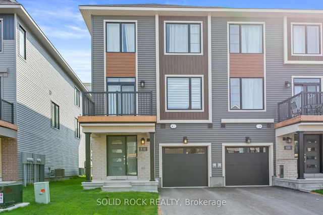 810 Glissade Grove