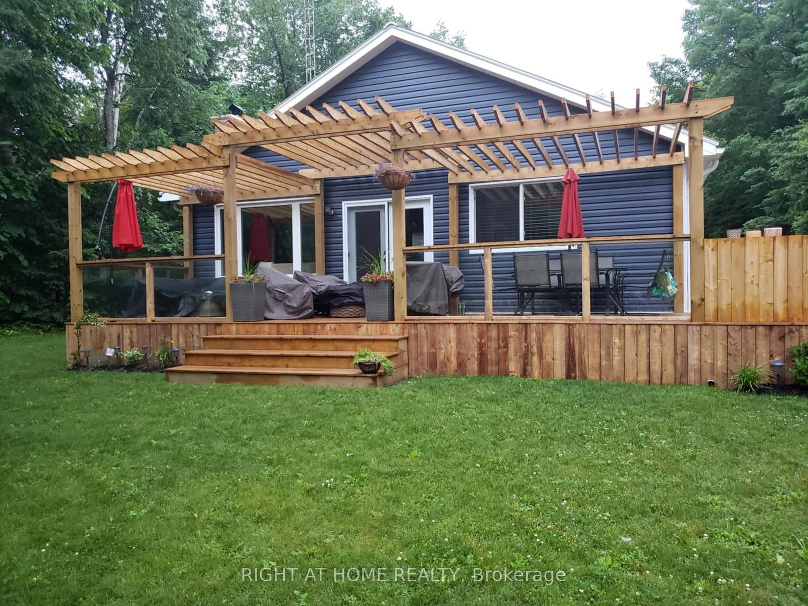 Detached House for sale at 54 Riverbank Road, Kawartha Lakes, Fenelon Falls, K0M 1N0 - MLS: X12156983