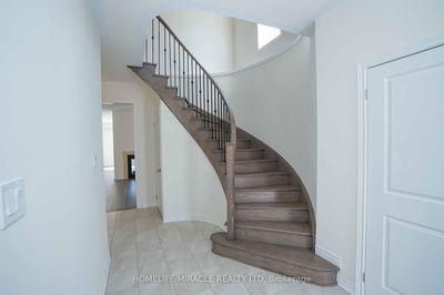 106 York Dr, Peterborough - Northcrest image-0-4
