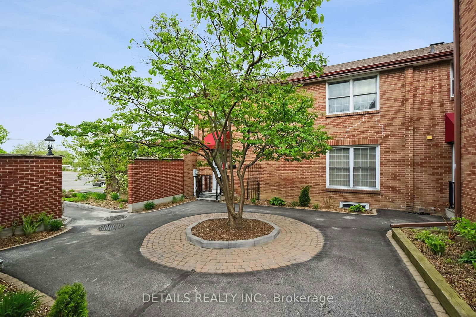 Townhouse for sale at 1904 Russell Road, Ottawa, Elmvale Acres, K1G 1L6 - MLS: X12157059