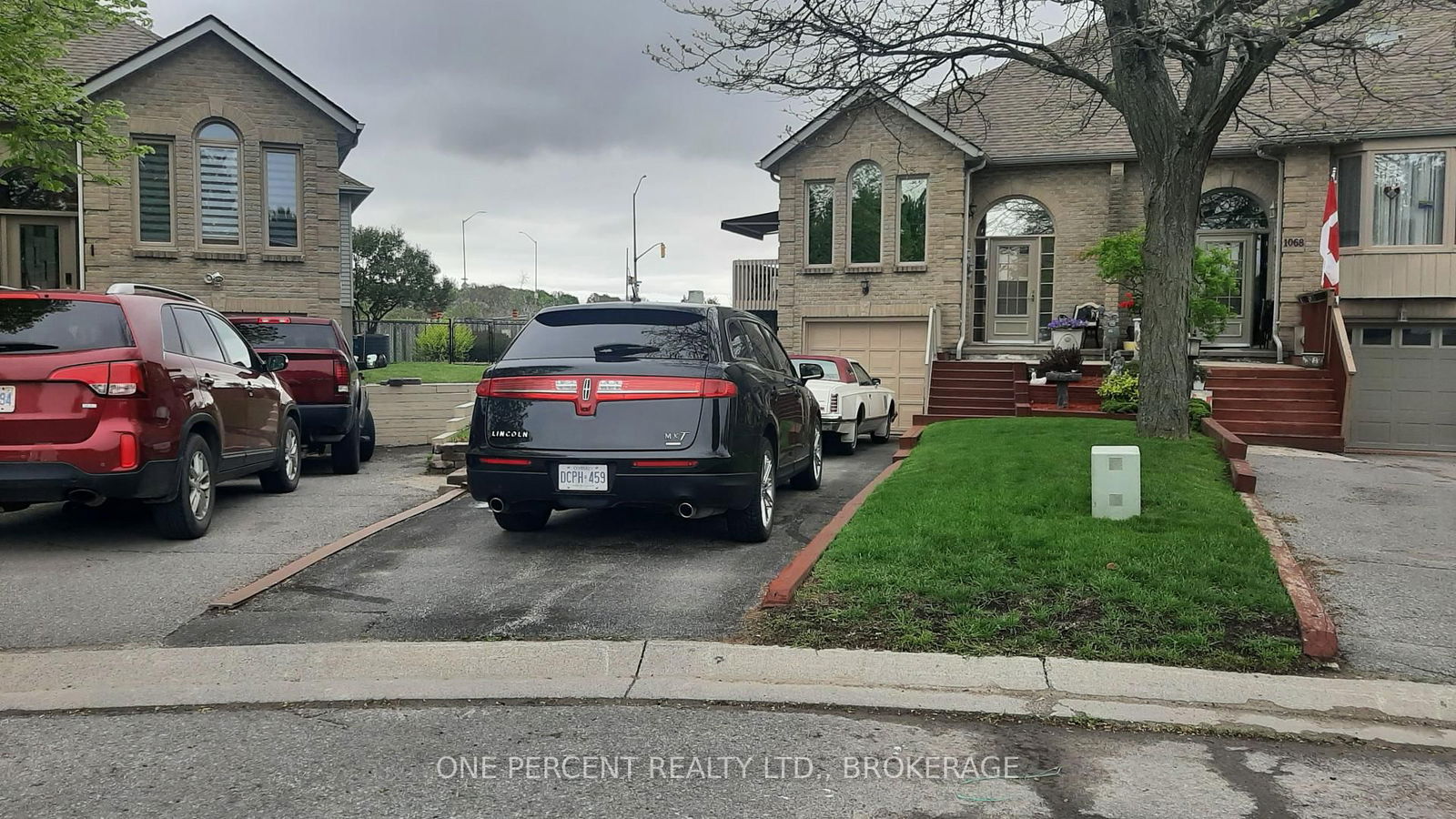 Townhouse for sale at 1070 Featherstone Court, Kingston, City SouthWest, K7M 8R4 - MLS: X12157130