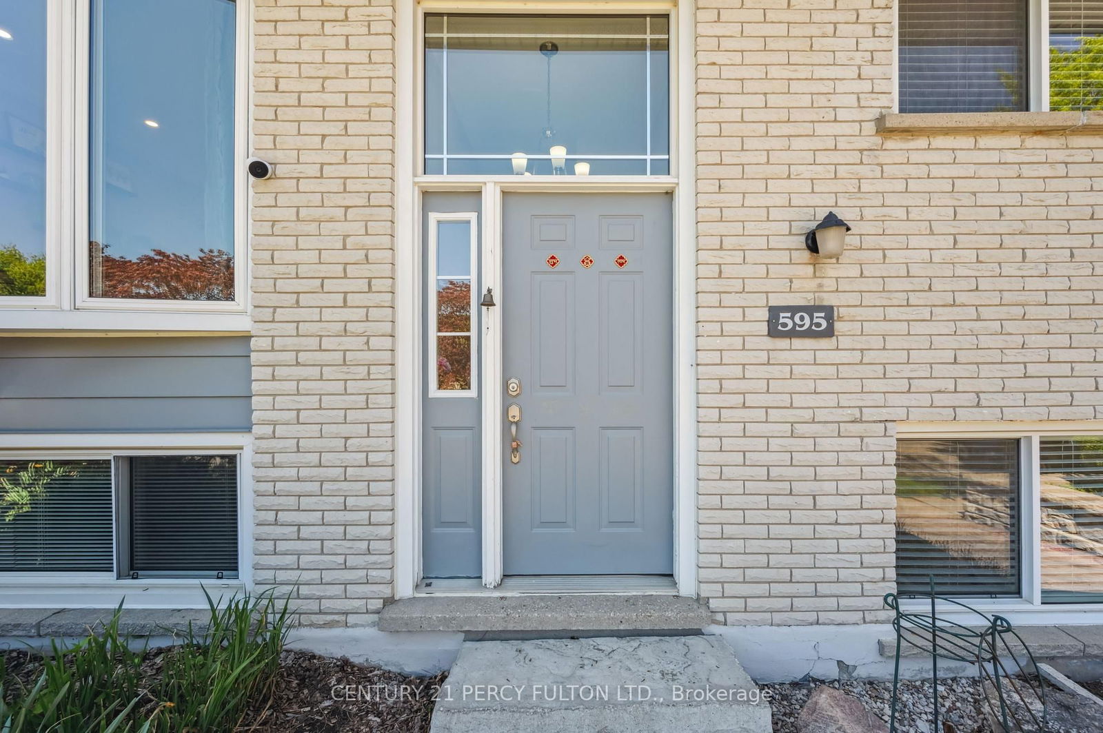 Detached House for sale at 595 Northgate Avenue, Waterloo, N2L 4R1 - MLS: X12157331