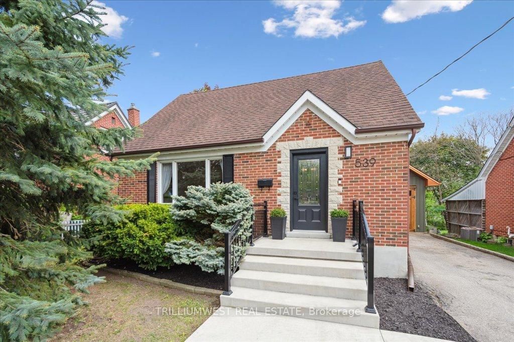 Detached House for sale at 539 Guelph Street, Kitchener, N2H 5Y2 - MLS: X12157459