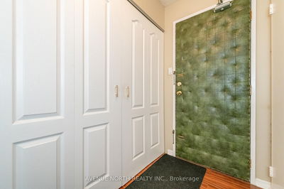 Unit 1504 — 158A Mcarthur Ave, Ottawa - Vanier image-0-1