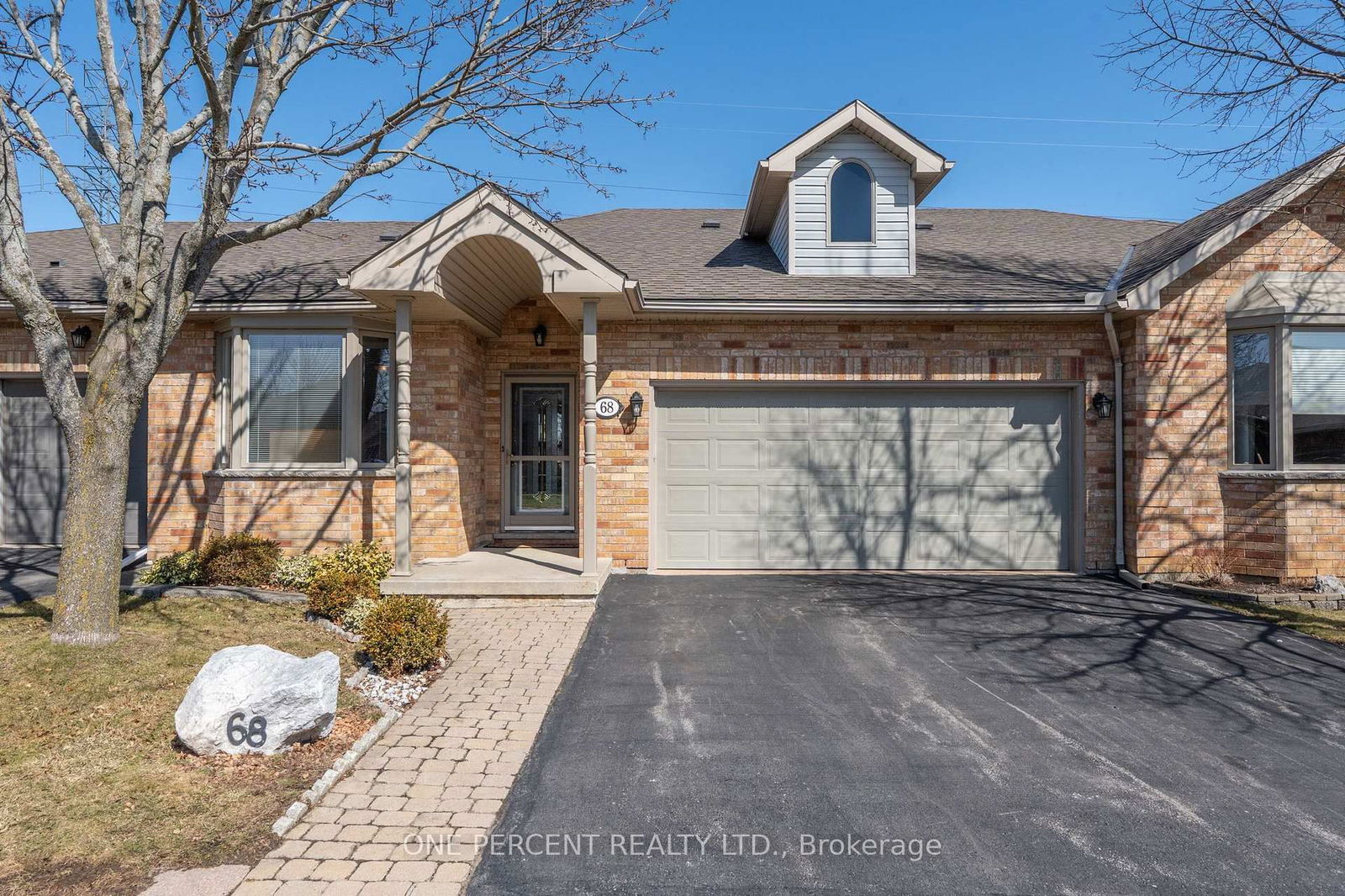 Townhouse for sale at 68 NORTHERNBREEZE Street, Hamilton, Twenty Place, L0R 1W0 - MLS: X12157681
