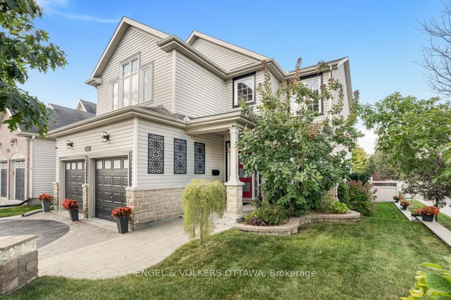 341 Shadehill Crescent
