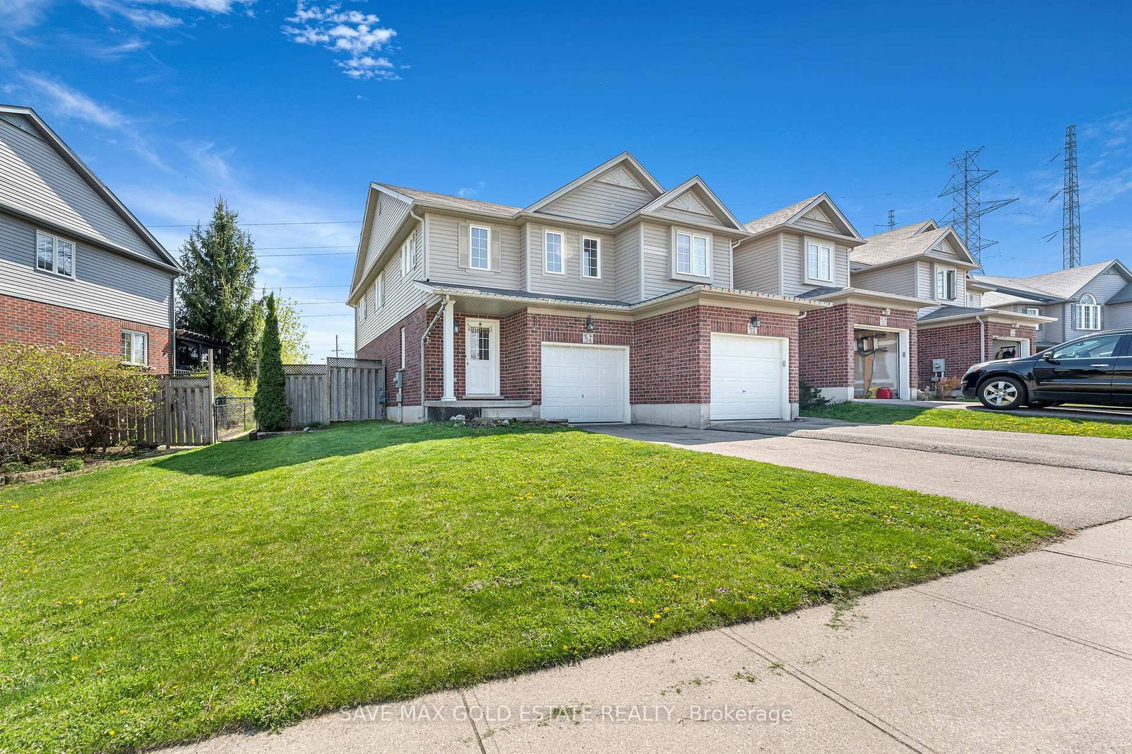 Townhouse for sale at 54 Featherstone Street, Kitchener, N2R 1Z4 - MLS: X12157884