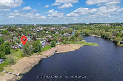 150 Shoreline Cres, Greater Napanee - Greater Napanee image-0-2