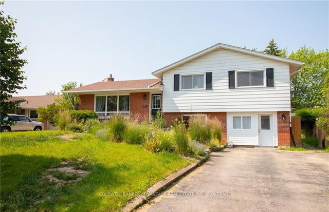 2 - 19 CAITHNESS Drive