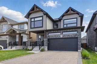 604 Doonwoods Crescent