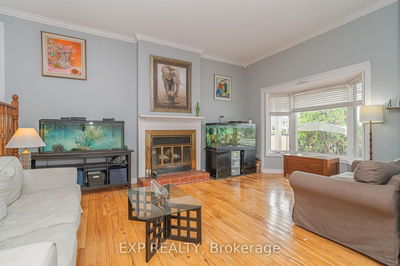 6453 VISENEAU Dr, Orleans - Chateauneuf image-0-2