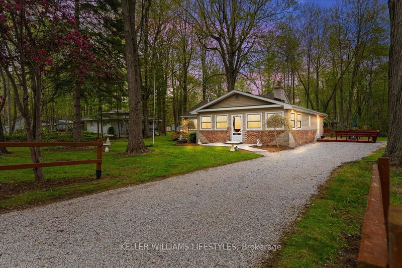 6085 DANBEA Lane, Lambton Shores - Kettle Point image-0-0