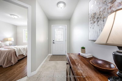 Unit C6 — 401 Birmingham St, Wellington North - Mount Forest image-0-3