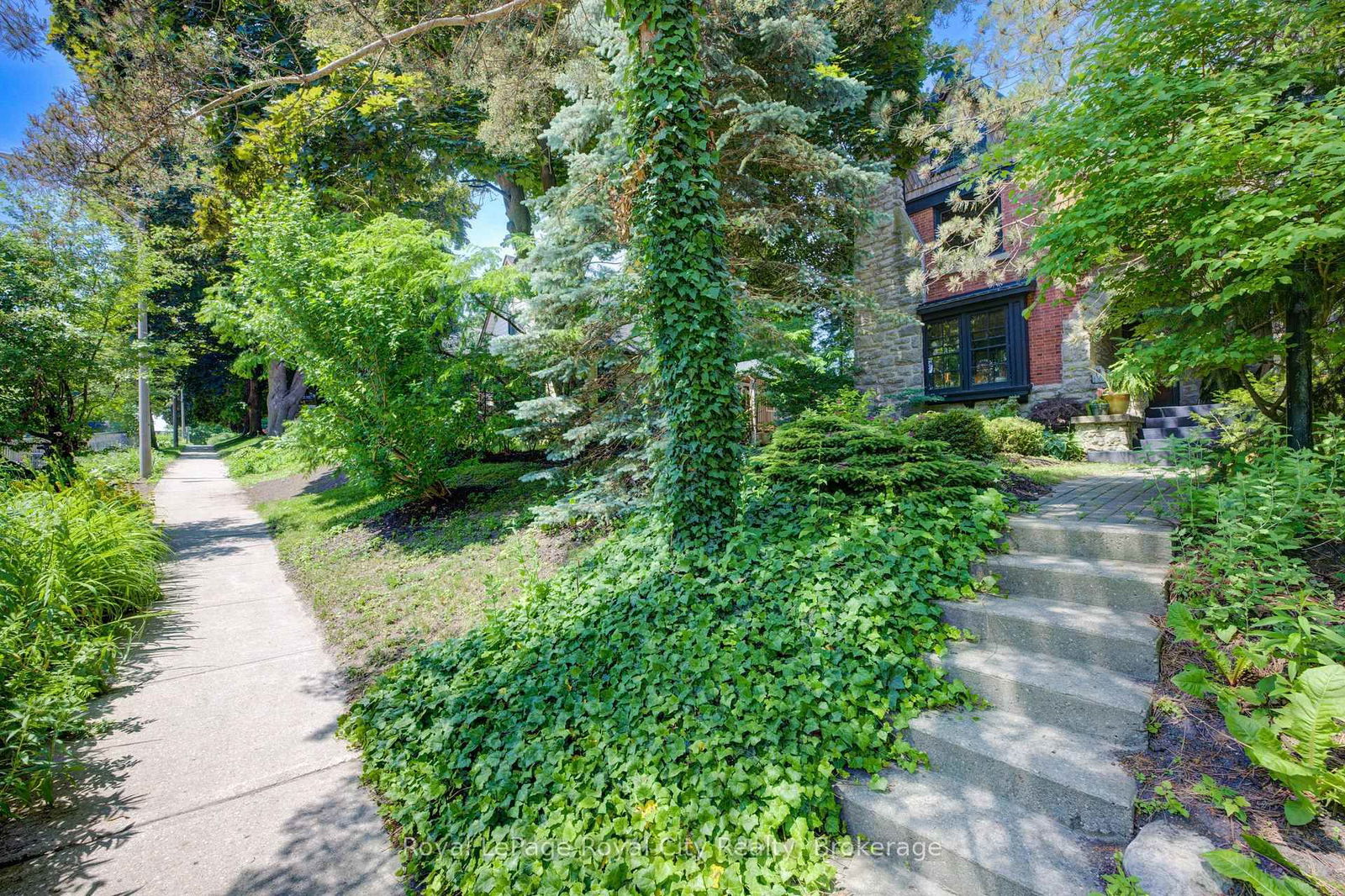 Detached House for sale at 513 ST ANDREW Street, Centre Wellington, Fergus, N1M 1P4 - MLS: X12158319