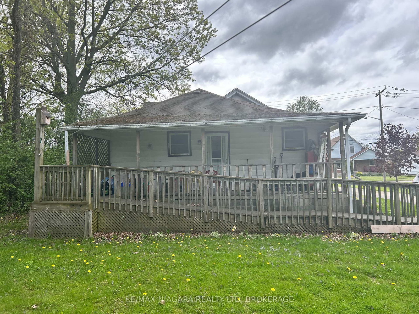 Listing Image 4