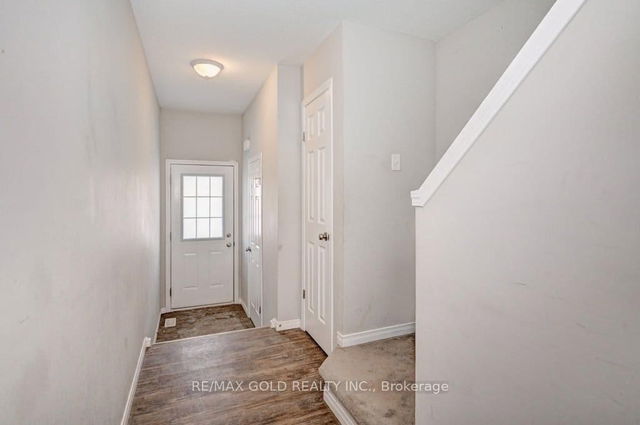 35 - 50 Pinnacle Drive