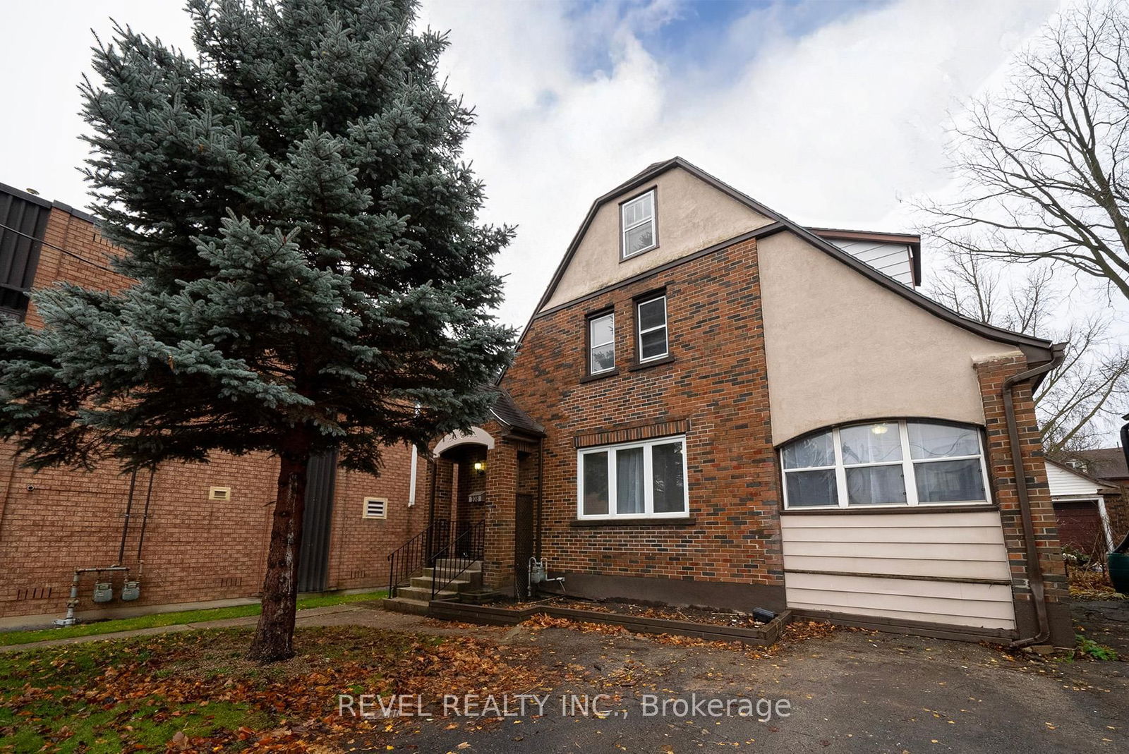 Detached House for sale at 108 Colborne Street, Norfolk, Simcoe, N3Y 3V1 - MLS: X12158574