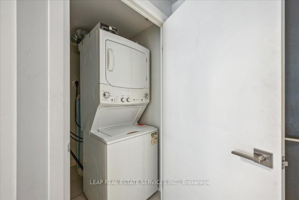 53 Arthur Street S, Unit 302 - Photo 10