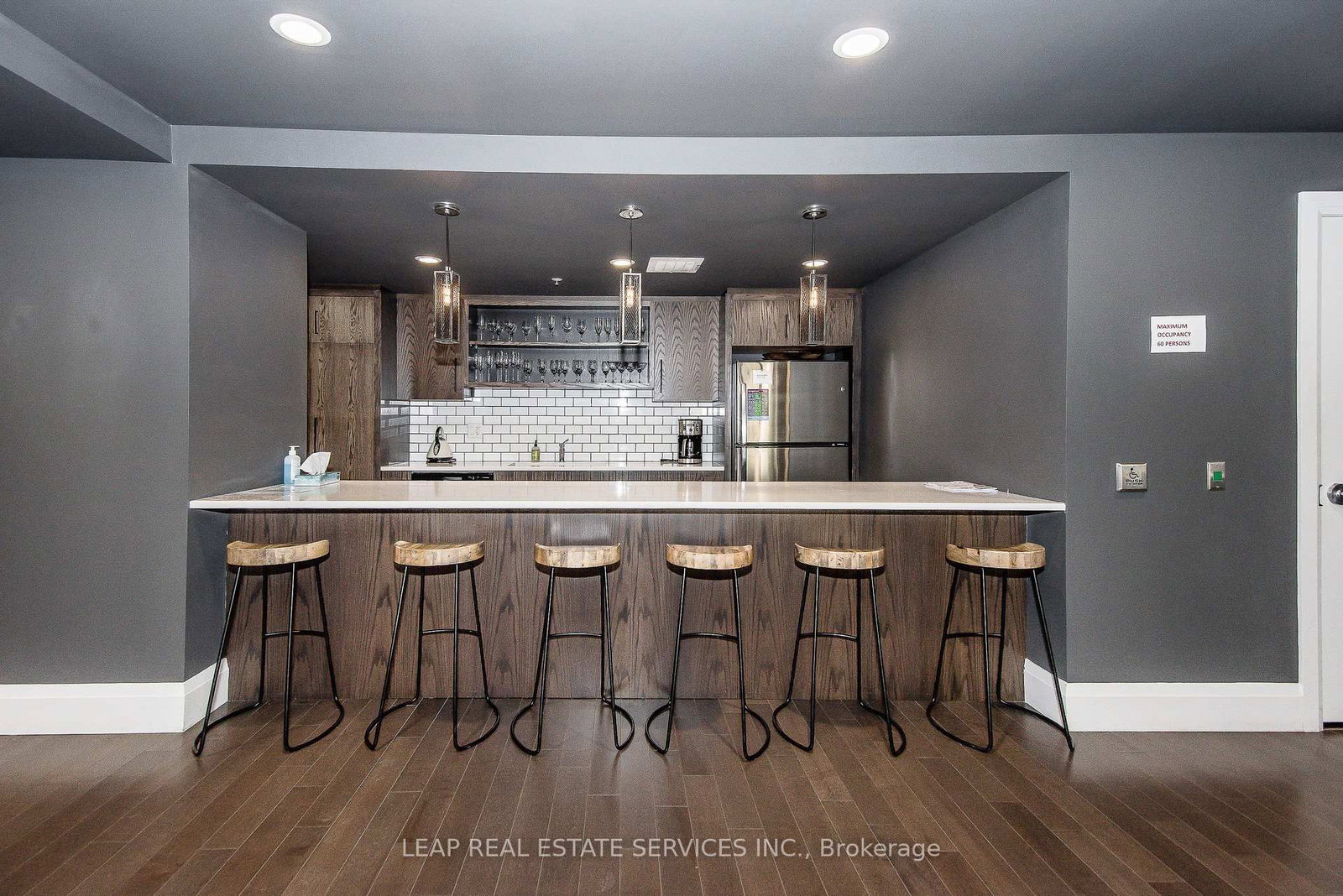 53 Arthur Street S, Unit 302 - Photo 15