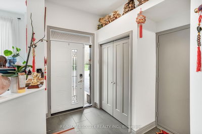6000 Longleaf Dr, Orleans - Chapel Hill South - Orleans Village image-0-2