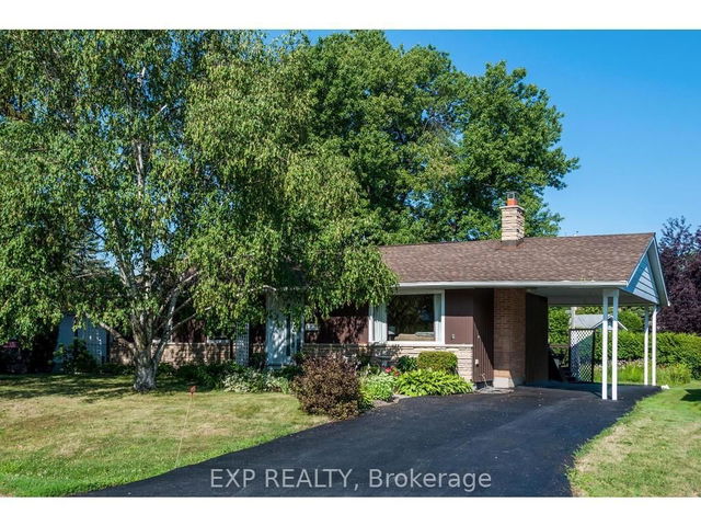 11 HILLVIEW Road