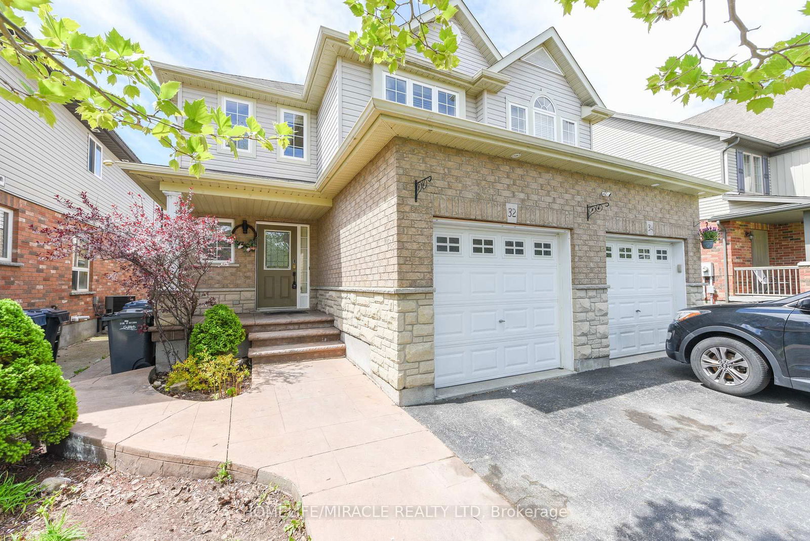 Semi-Detached House for sale at 32 Vipond Street, Guelph, Grange Road, N1E 0H3 - MLS: X12159136